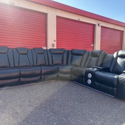 Black 3-piece Electric Reclining Sectional Couch/sofa
