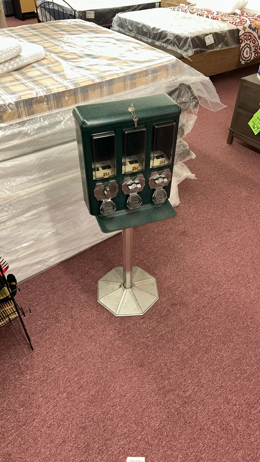 25 Cent Candy machine w/ key! $50