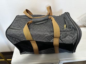 Pet Carriers ($5-$15)