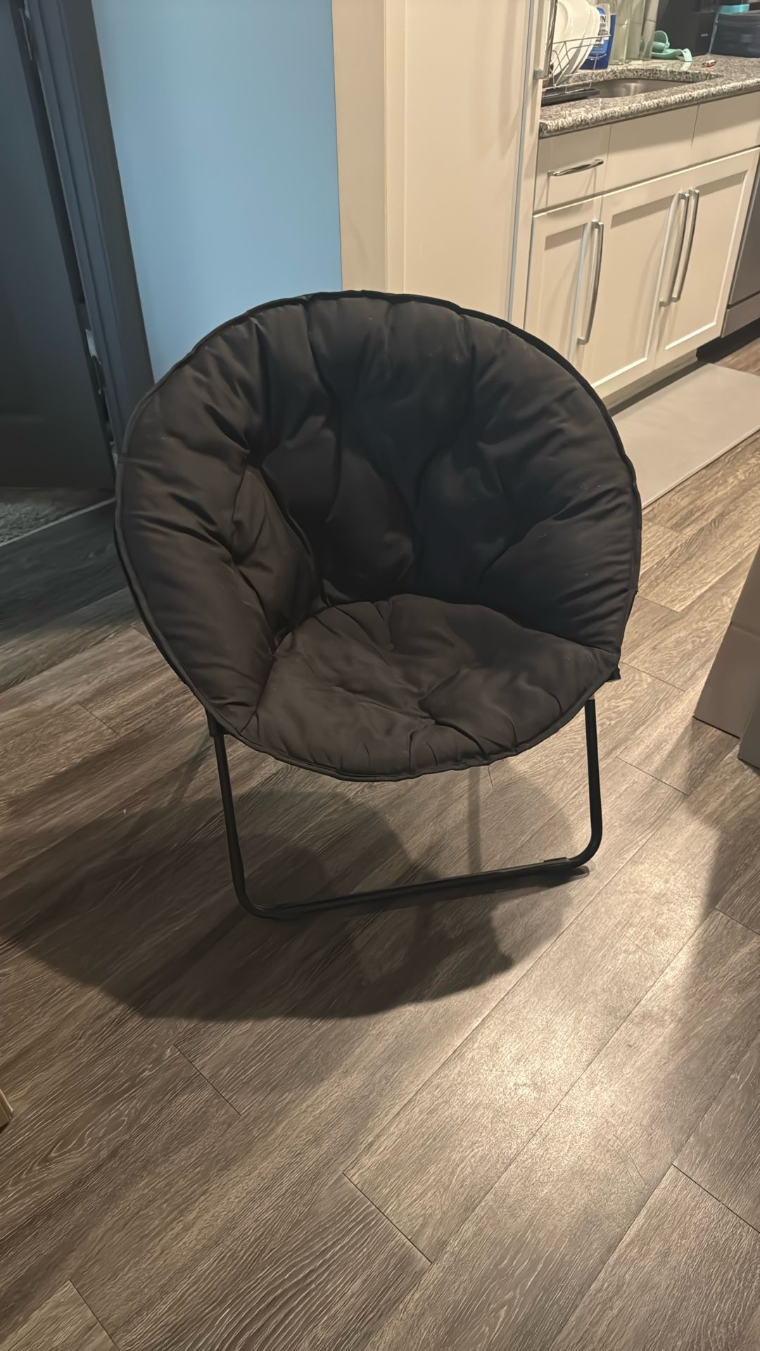 Zenithen Round Foldable Padded Saucer Dish Chair 32”
