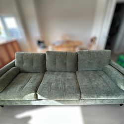 BRAND NEW Havetrys sofa 