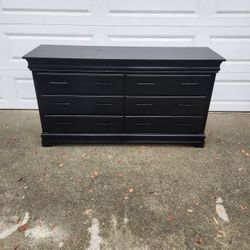 68" Modern Black Dresser Chest Bedroom Furniture _ All Drawers Slide Smoothly