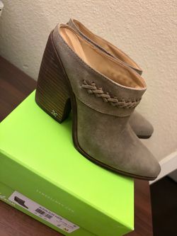 Size 8 Sam Edelman Alison Olive Suede booties