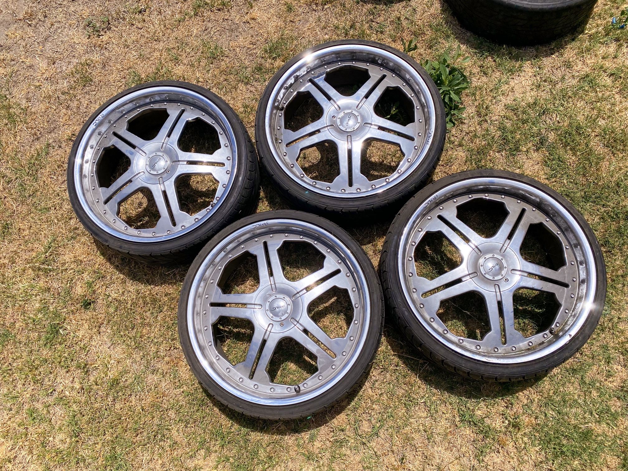 22” Dvinci DV50 Rims w/ Nitto Tires