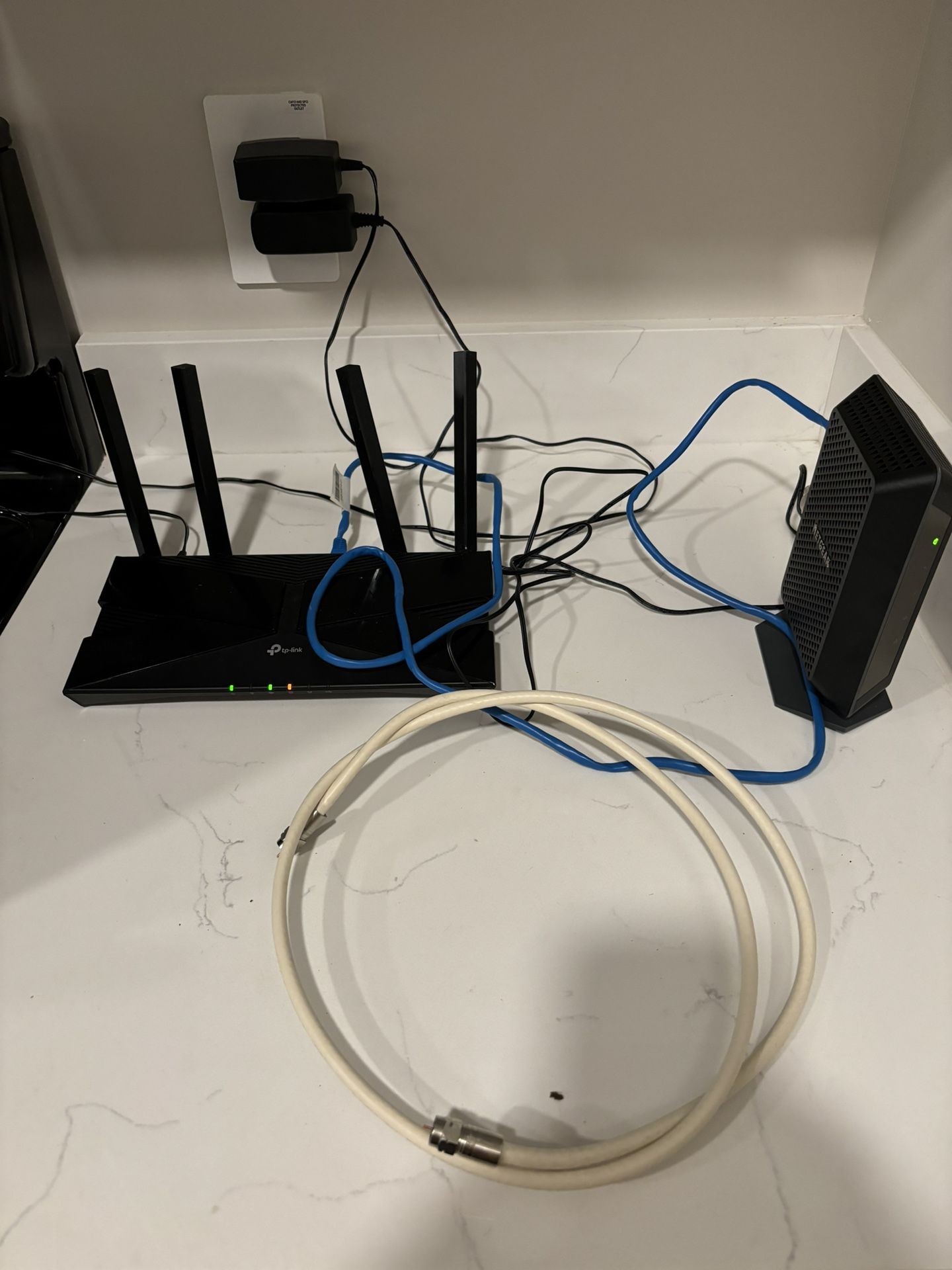 Router And Modem 