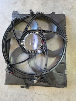 BMW cooling engine fan