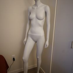 Full body mannequin - female