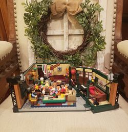 Lego Friends TV set