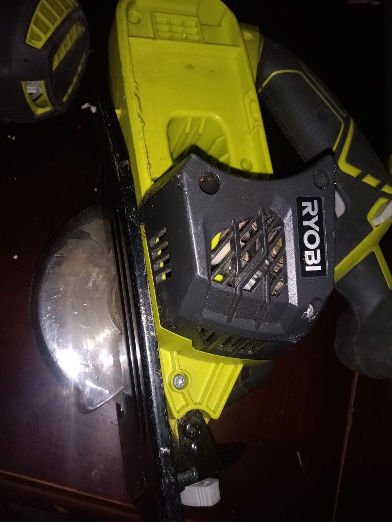 Ryobi Saw