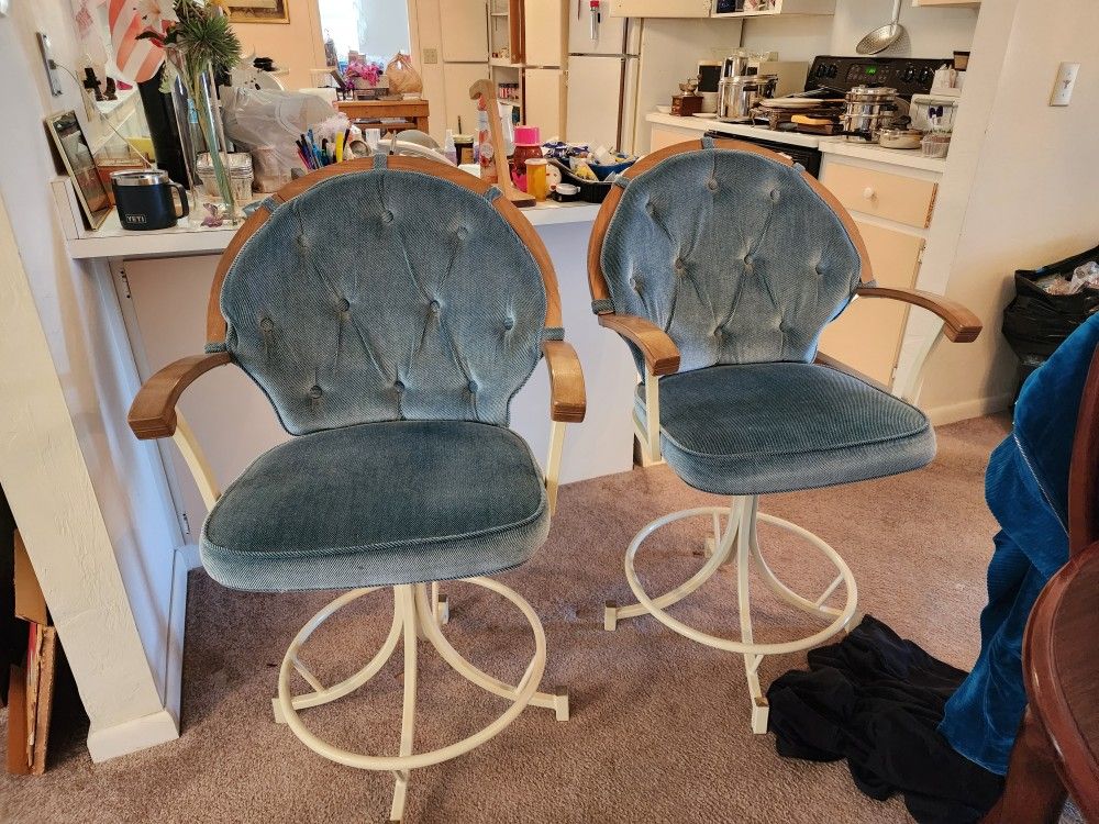 Set Of 2 Vintage Swivel Bar Stools