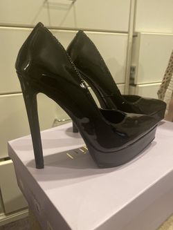 Madden Girl Black Patent Heels 