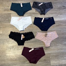 Victoria’s Secret/PINK Panties Set