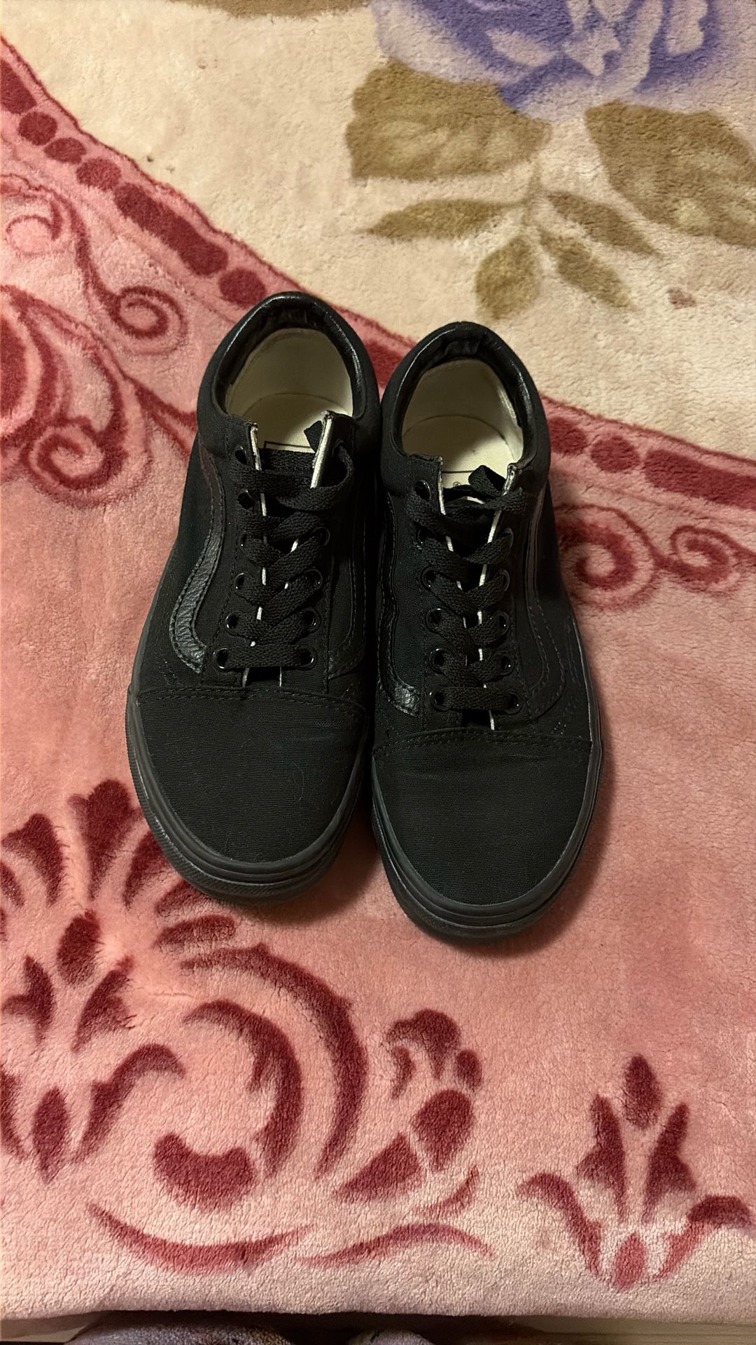 BLACK VANS -NEED IT GONE!!!