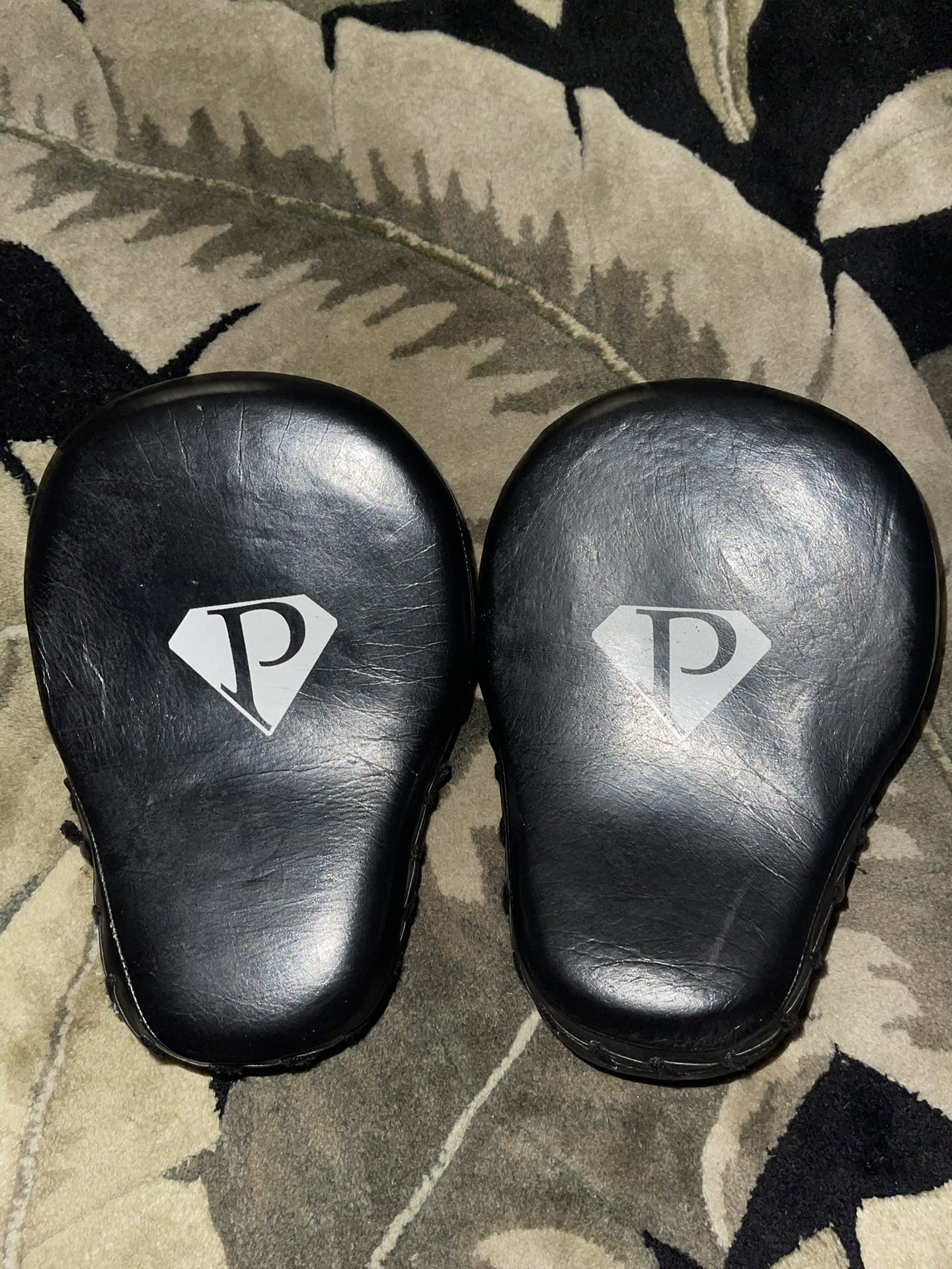 Black Leather Boxing Mitts