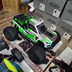 ARRMA Granite 4X4 Brushed Electric 1/10 Scale 4x4 Including Remote 
