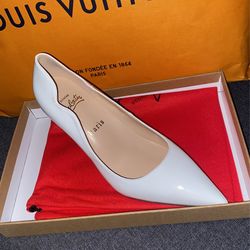 Zapatilla Christian L.. Tacón 10