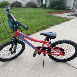 Schwinn Kids Bike, 20-inch Wheel