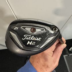 Titleist H2 816 21 Degree Golf 4 Hybrid 