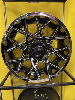20x10” KMC “XD831 CHOPSTIX”