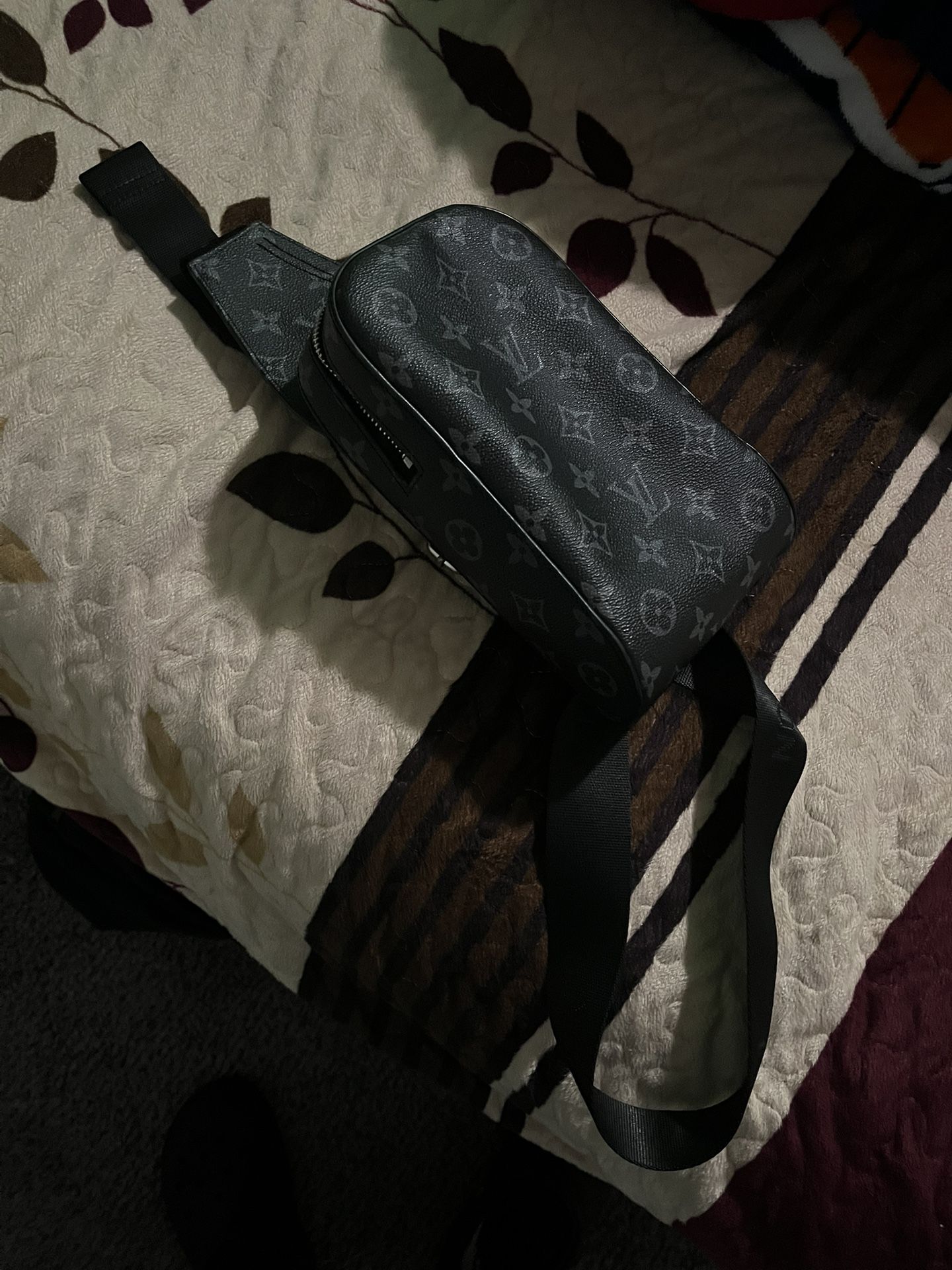 LOUIS VUITTON BAG