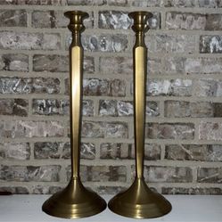 2004 marshall fields n-t style jsbr08 taper candle holders. Minor scratches/marks due to old age. Made in India