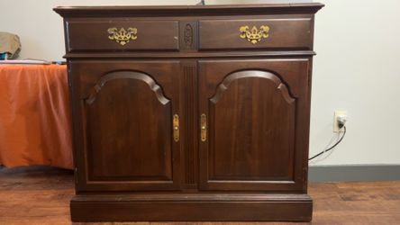 Vintage ethan allen serving desk