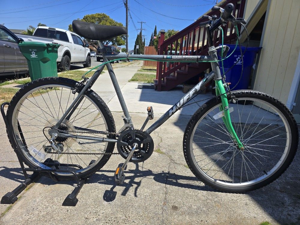Mountain Bike 26
Good Condition Ready to Ride