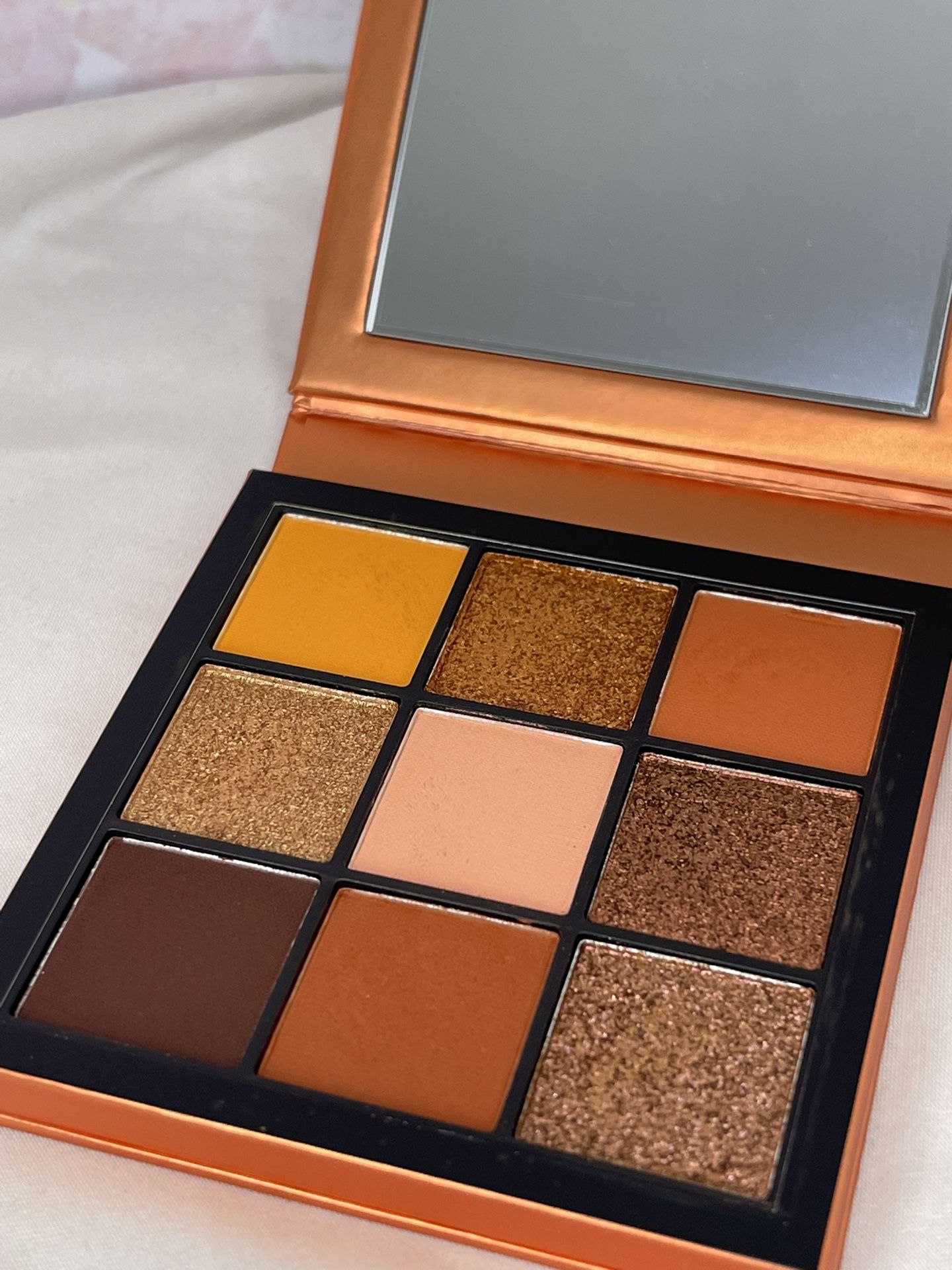 Huda Beauty Topaz Obsessions Palette
