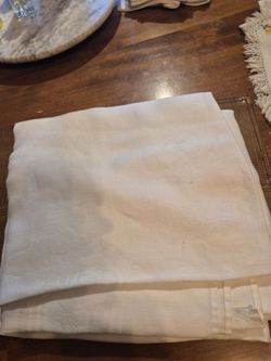 Large tablecloth 95"x70" & 18 napkins