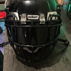 Schutt F7 kids football helmet 