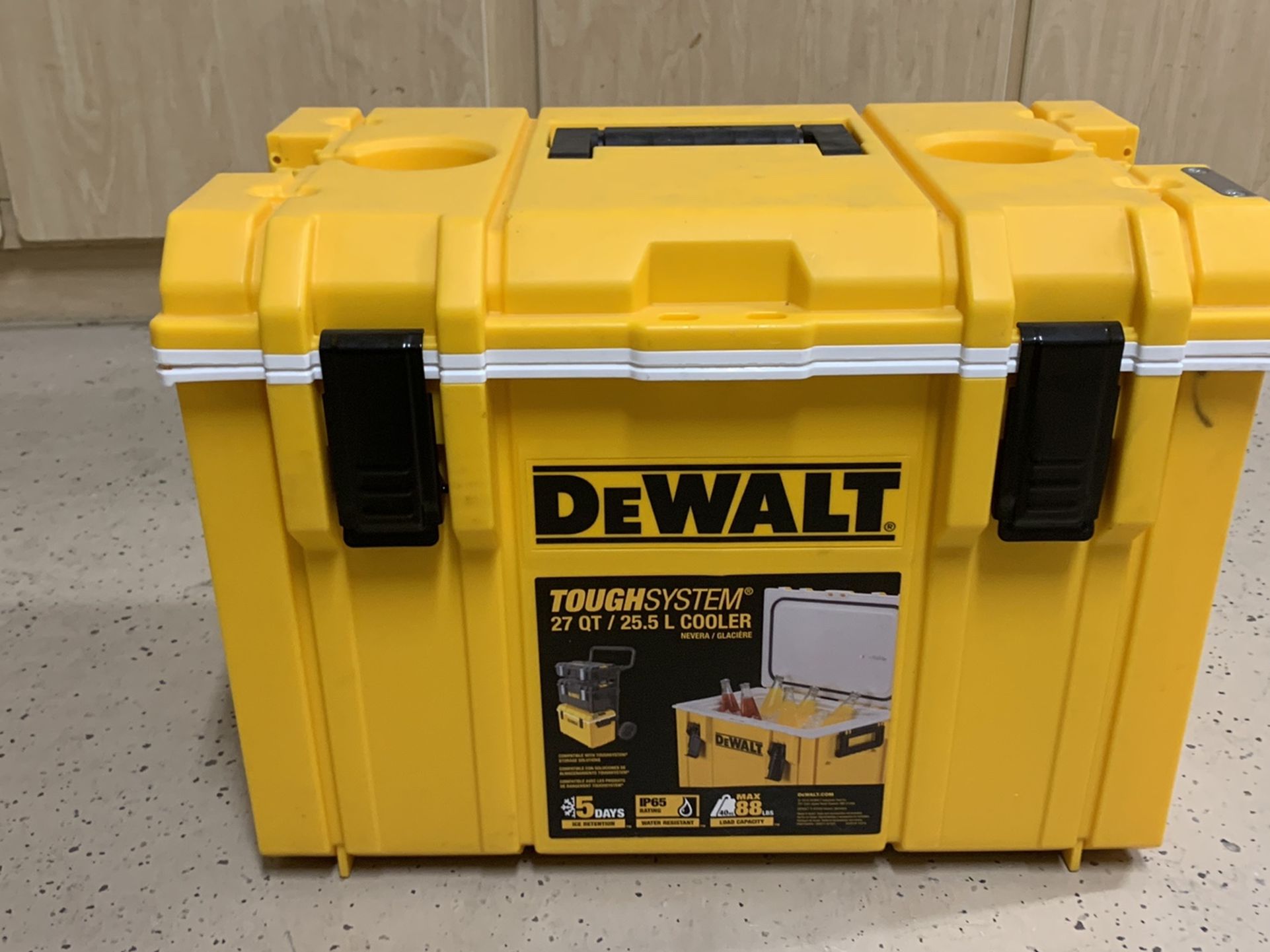 DEWALT Tough System Cooler