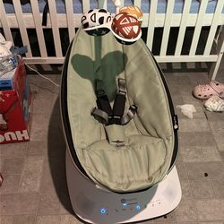 4Moms multi- motion baby swing