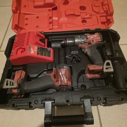 Milwaukee M18 FUEL Impact Driver + 1/2” Hammer Drill Kit 