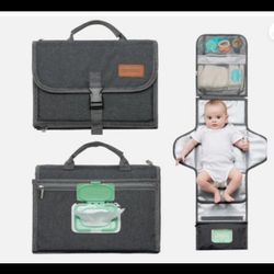 Momcozy Black 2-in-1 Diaper Changing Pad - 31.4" x 15.7" Portable Waterproof Bag