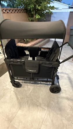 WonderFold W4 Wagon Stroller (4 Passenger) – Excellent Condition