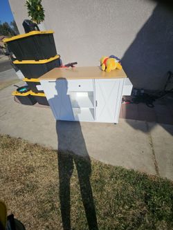Kitchen cabinet asking 85 obo