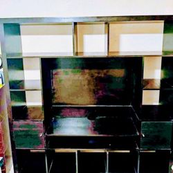 Entertainment Center TV Center 