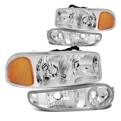 GMC Denali 01-06 Chrome Housing With Amber Reflector Headlights   Faros delanteros GMC Denali 01-06 con carcasa cromada y reflector ámbar.