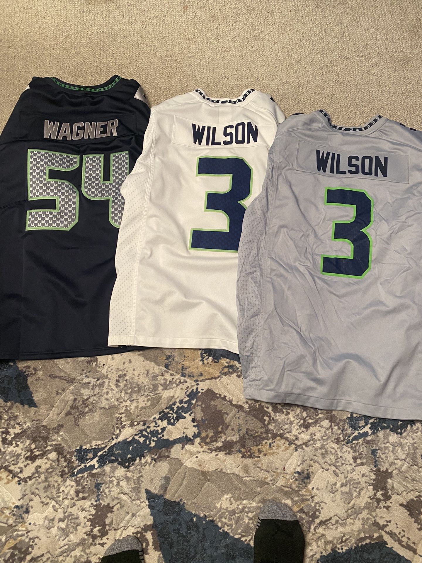 Seattle Seahawks official jerseys, Nike on field never worn 