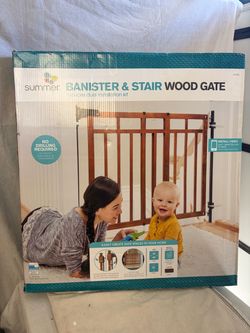 Summer Banister & Stair Wood Baby Gate