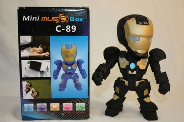 Rechargeable Bluetooth wireless sd card,usbflash drive fm radio speaker (bosina)