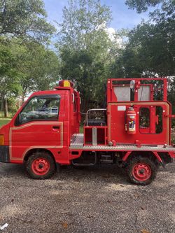 RARE 2001 JAPANESE SUBARU SAMBAR FIRE TRUCK ā ONLY 4300 MILES!