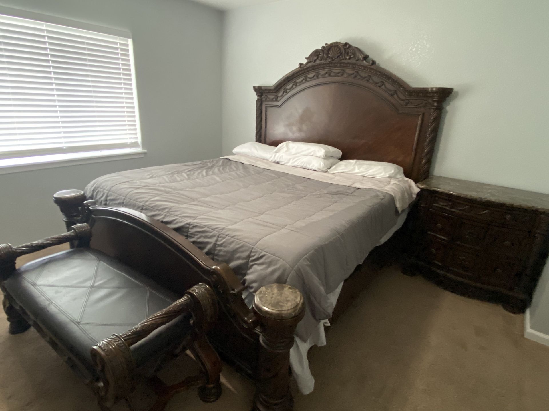 King Size Bedroom Furniture Set