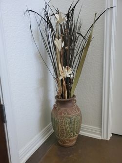 Decorative heavy vase
