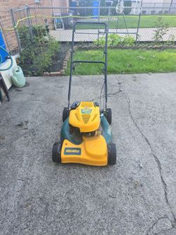 Lawnmover  Yard  man