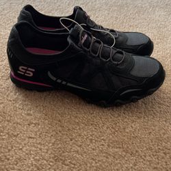 Skechers Size 6.5