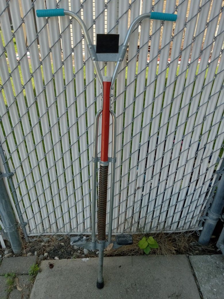 Pogo Stick 