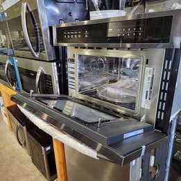 Frigidaire Gallery 30″ Built-In Microwave Oven – Model GMBD3068ADA