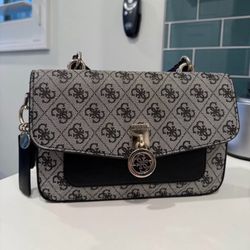 GUESS Bag 