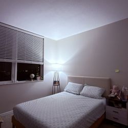 Bed Frame And Mattresses 